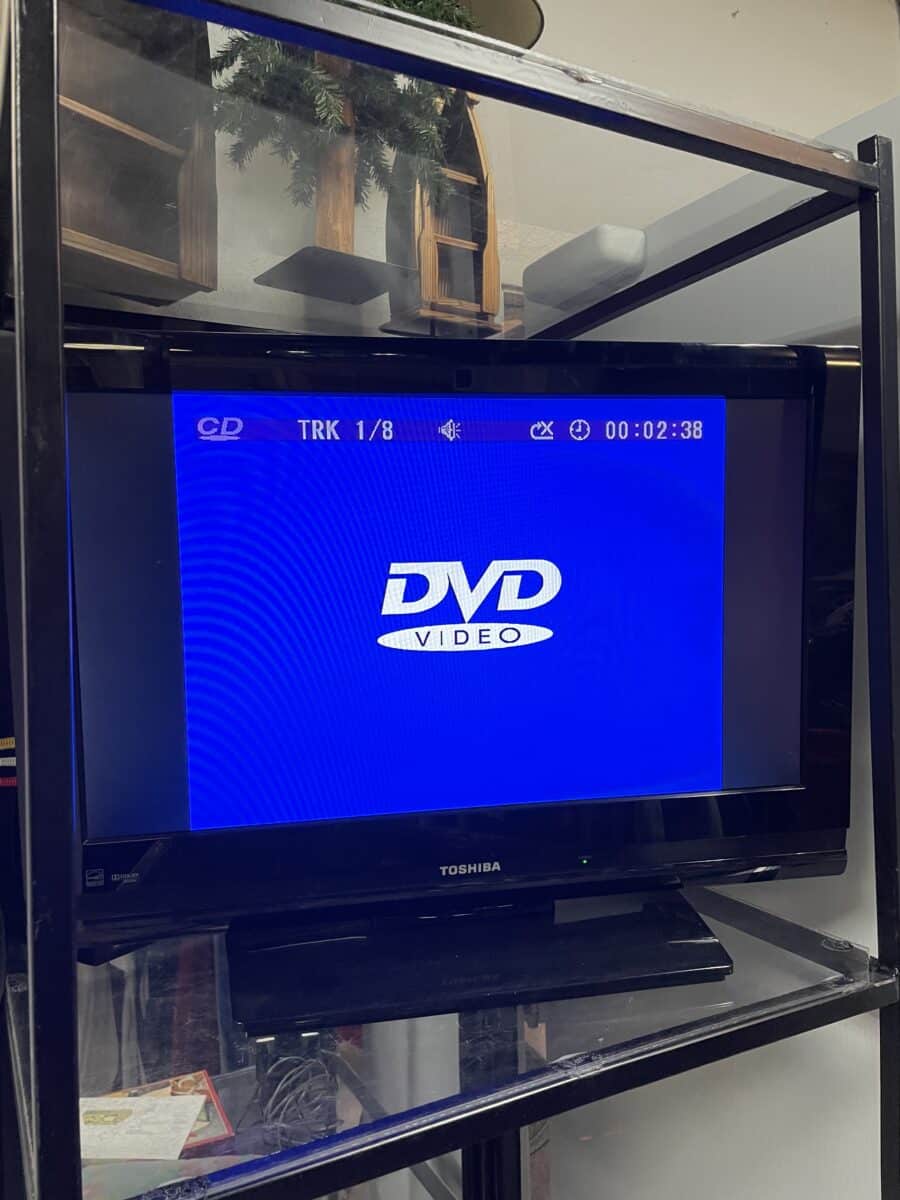 Toshiba Digital Dolby TV - 26"